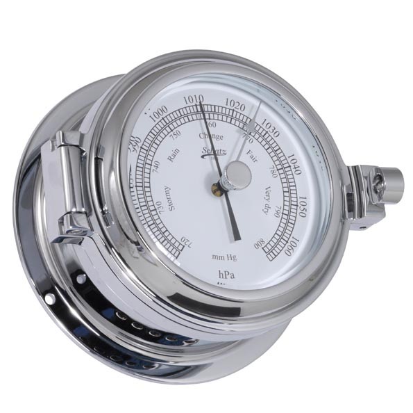 Analoges Yachtbarometer im Chromgehäuse, poliert